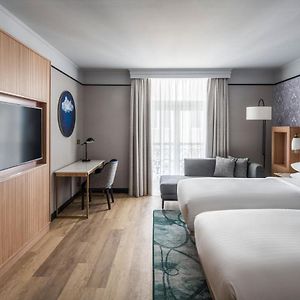 Club Twin Room