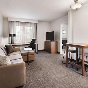 One-Bedroom King Suite