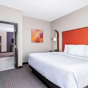 Efficiency King Room