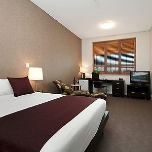 Premium Queen Room
