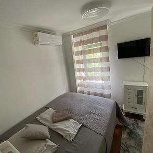 Deluxe Studio