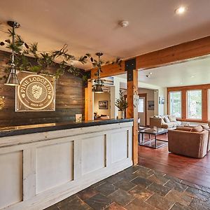 Superior King Suite