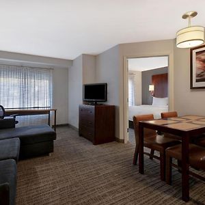 One-Bedroom King Suite