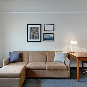 One-Bedroom King Suite Mobility or hearing accessible