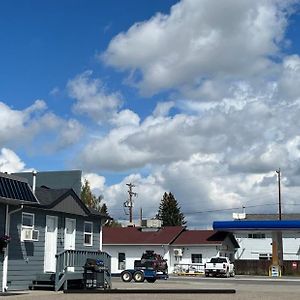 West Castle Motel
