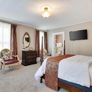 Tom Quick Inn