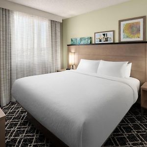 One-Bedroom King Suite