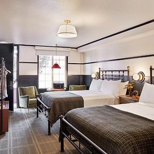 Classic Queen Room