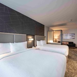 Queen Suite