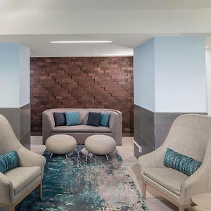 One-Bedroom Junior Suite