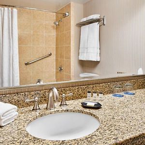 Queen Room Mobility or hearing accessible