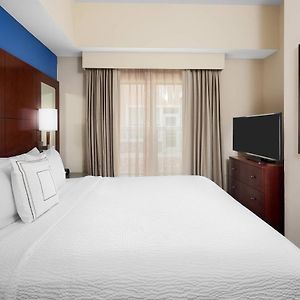One-Bedroom King Suite