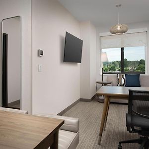One-Bedroom King Suite Hearing accessible