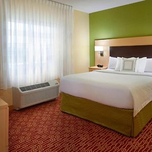 One-Bedroom Queen Suite