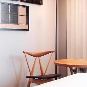 Urban King Room