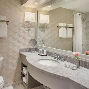 Executive Queen Room