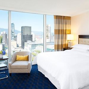Upper Floors King Room
