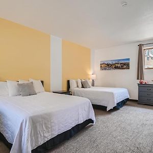 Top floor Queen Studio