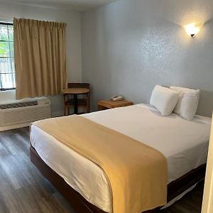 Queen Room Disability Access