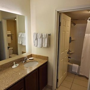 One-Bedroom King Suite