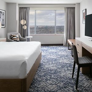 King Room Mobility or hearing accessible