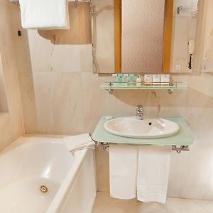 Basic Triple Room