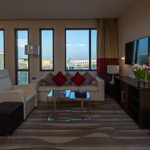 Family King Studio Suite