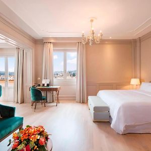 One-Bedroom King Suite