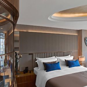 Grand Superior King Room