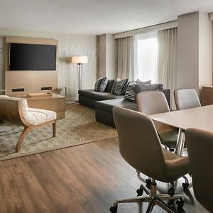 Upper Floors King Suite