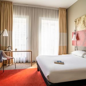 Premium King Room