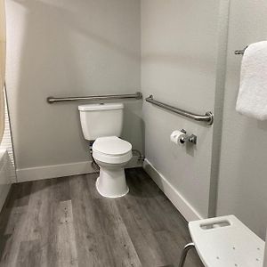 King Room Mobility accessible