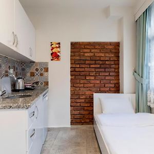 Standard Room with 1 Single Bed