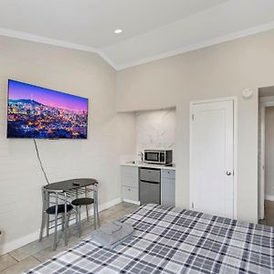 Standard Room with 1 Single Bed