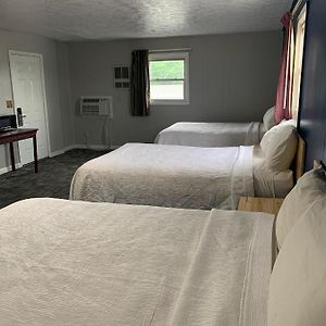 Basic Triple Room