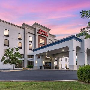 Hampton Inn & Suites Louisville East