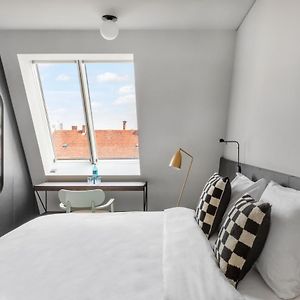 Medium Double Room