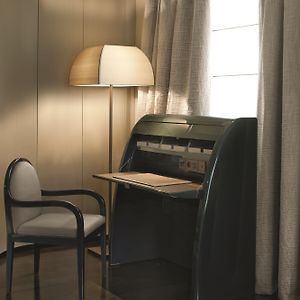 Premier Room