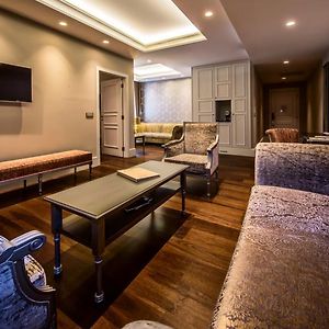 Prestige Suite