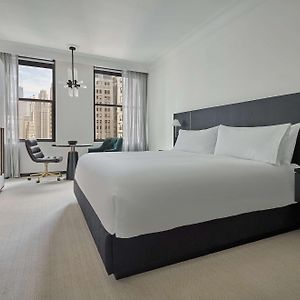King Guest Room Mobility accessible