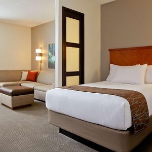 Upper Floors King Room
