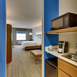 Queen Room Mobility or hearing accessible