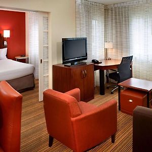 Executive One-Bedroom King Suite