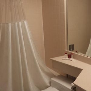 Queen Room Mobility accessible