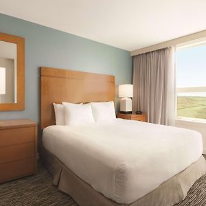 One-Bedroom King Suite Disability Access