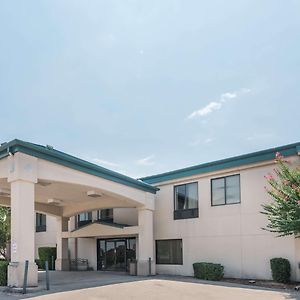 Super 8 By Wyndham Fort Worth Downtown South