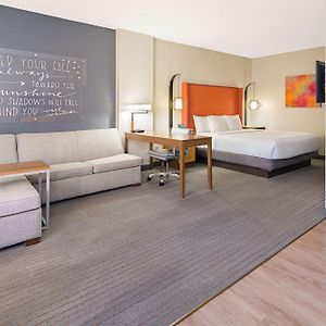 Executive King Room