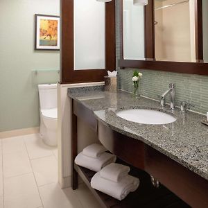 Premier King Room Mobility accessible