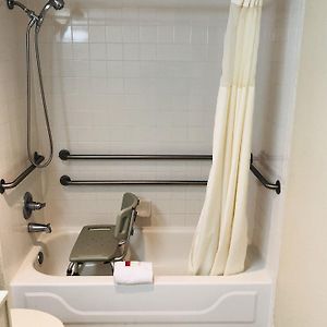 King Room Mobility accessible