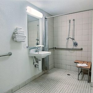 Queen Room Disability Access